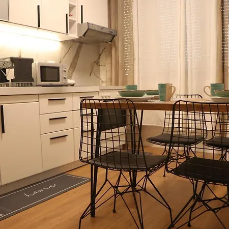 Pine Apartment Tirana