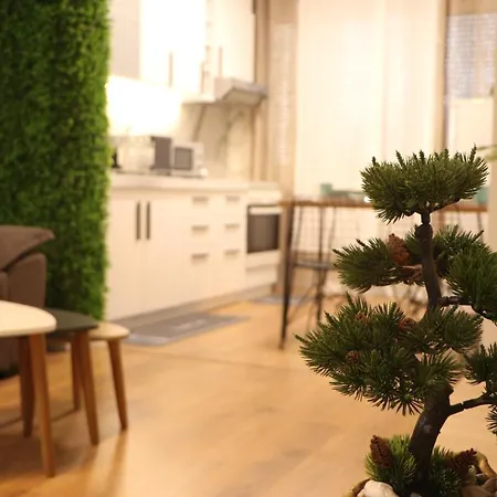 Pine Lägenhet Tirana