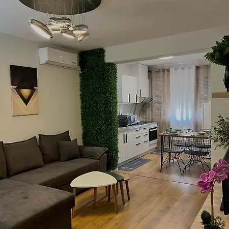 Pine Apartment