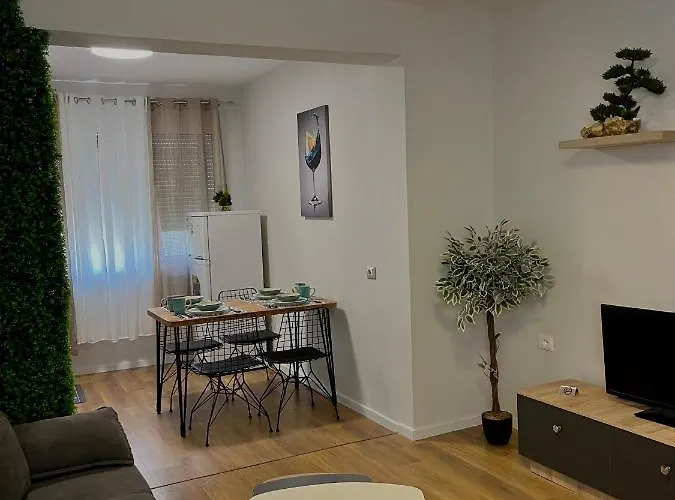 Lägenhet Pine Tirana